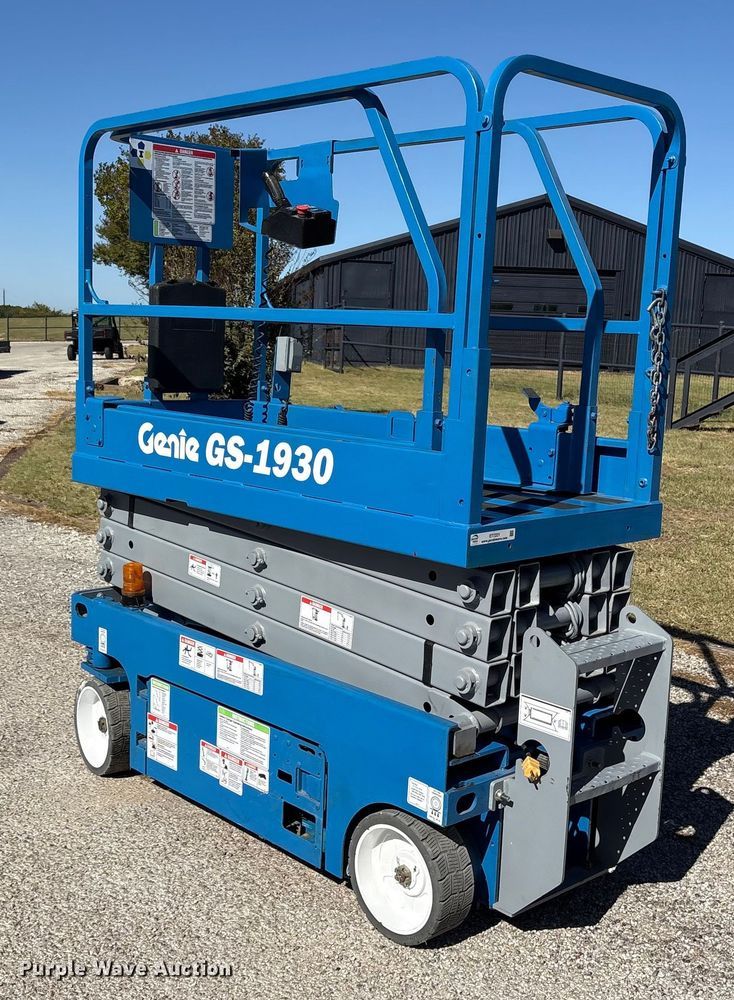 image for item ET7221 2015 Genie GS-1930 scissor lift