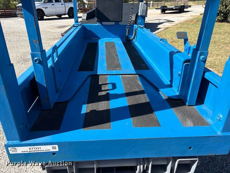 image for item ET7221 2015 Genie GS-1930 scissor lift