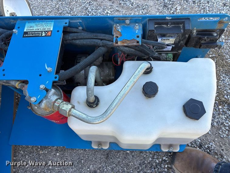 image for item ET7221 2015 Genie GS-1930 scissor lift