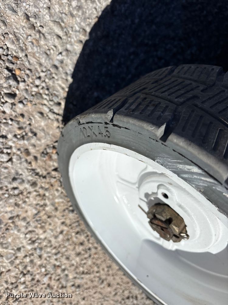 image for item ET7221 2015 Genie GS-1930 scissor lift