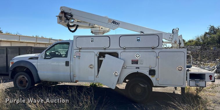 image for item ET7226 2012 Ford F450 Super Duty bucket truck