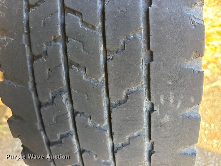 image for item ET7226 2012 Ford F450 Super Duty bucket truck