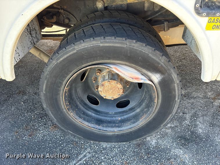 image for item ET7226 2012 Ford F450 Super Duty bucket truck