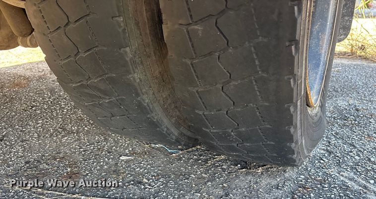 image for item ET7226 2012 Ford F450 Super Duty bucket truck