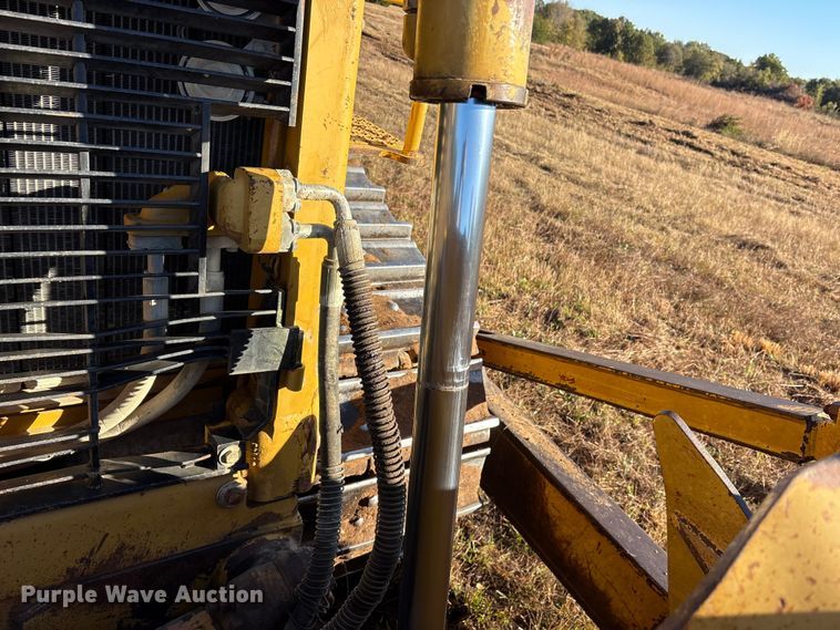 image for item ET7228 2007 Caterpillar D7R dozer
