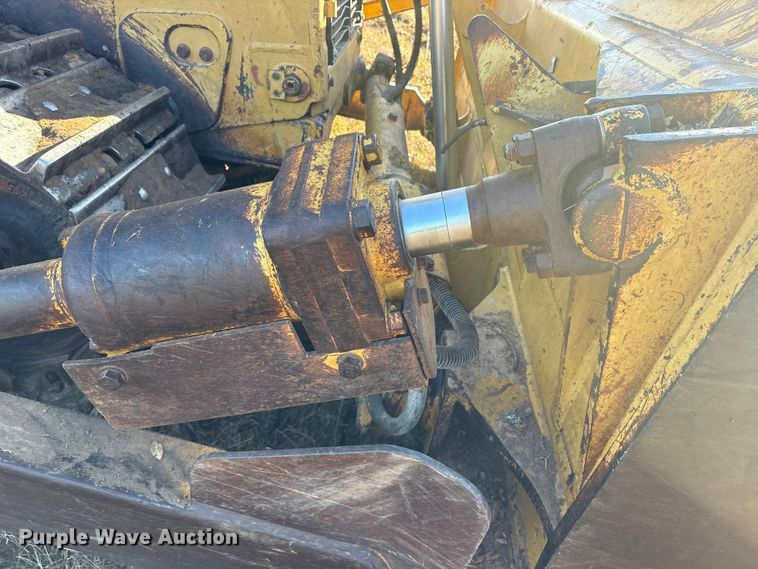 image for item ET7228 2007 Caterpillar D7R dozer