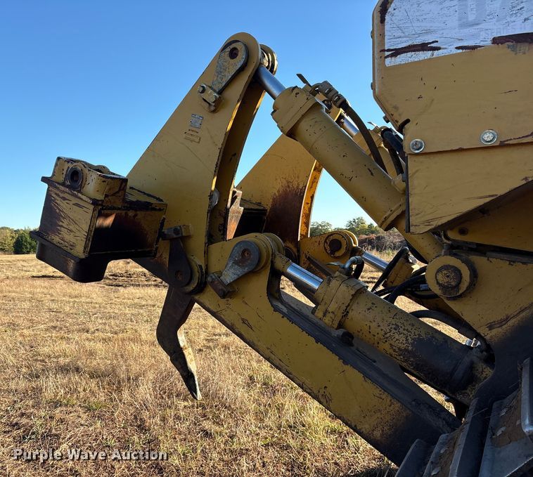 image for item ET7228 2007 Caterpillar D7R dozer