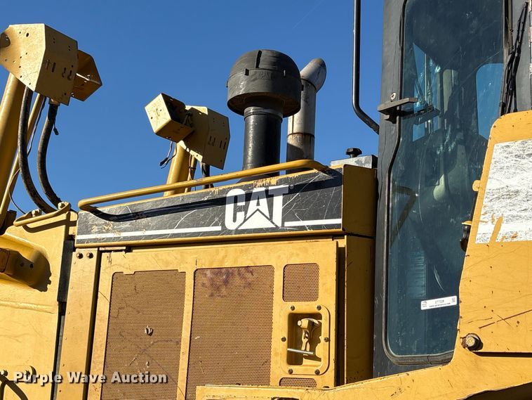 image for item ET7228 2007 Caterpillar D7R dozer