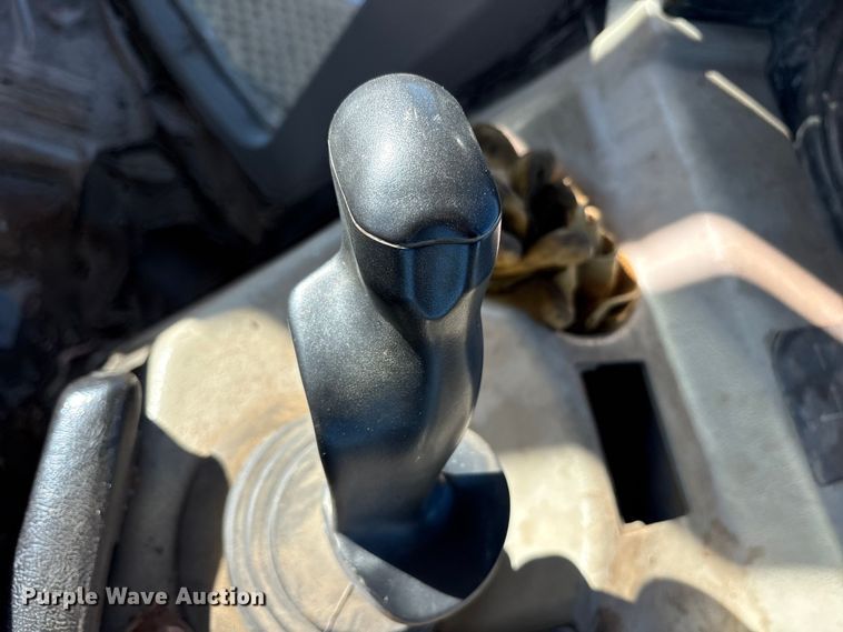 image for item ET7228 2007 Caterpillar D7R dozer