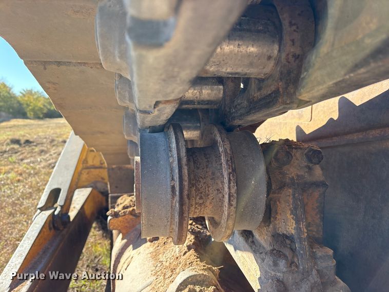 image for item ET7228 2007 Caterpillar D7R dozer