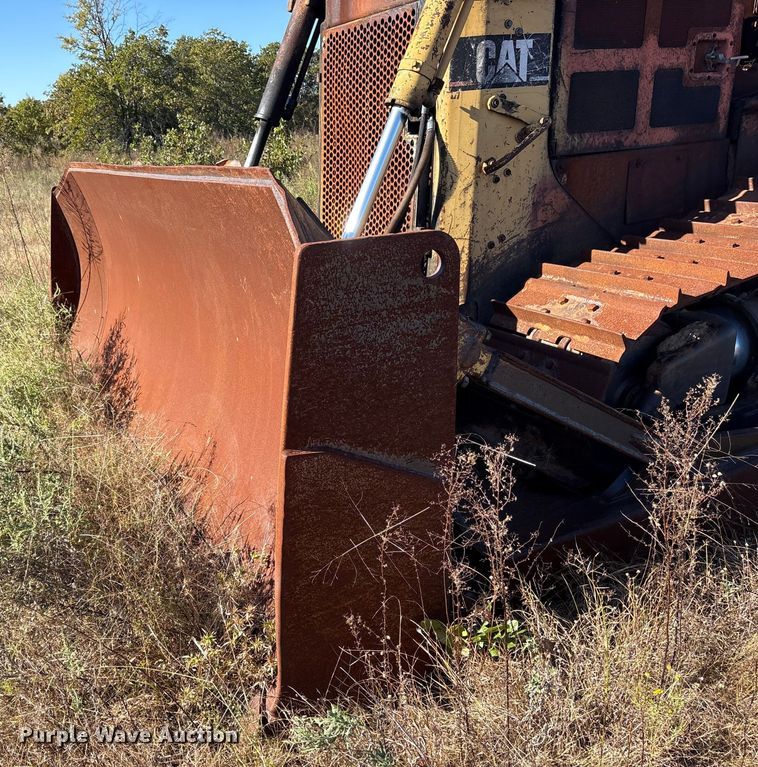 image for item ET7229 1996 Caterpillar D6H XL dozer
