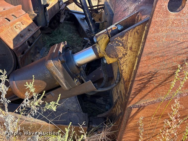 image for item ET7229 1996 Caterpillar D6H XL dozer