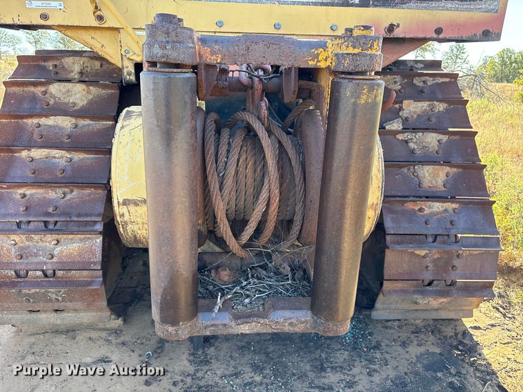 image for item ET7229 1996 Caterpillar D6H XL dozer