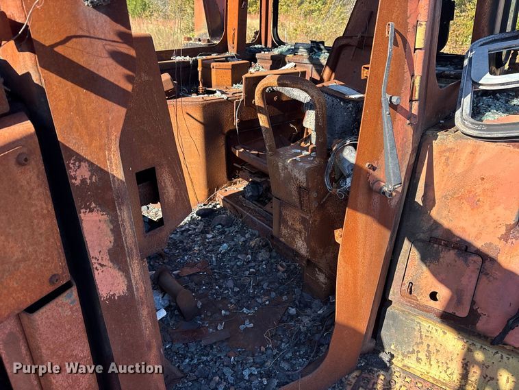 image for item ET7229 1996 Caterpillar D6H XL dozer