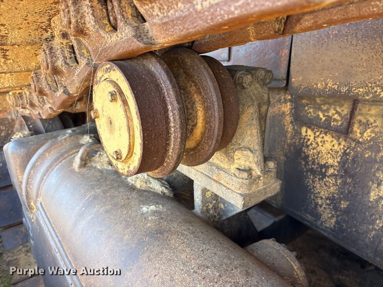 image for item ET7229 1996 Caterpillar D6H XL dozer