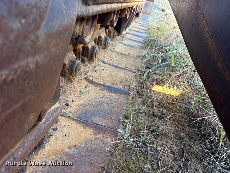 image for item ET7229 1996 Caterpillar D6H XL dozer