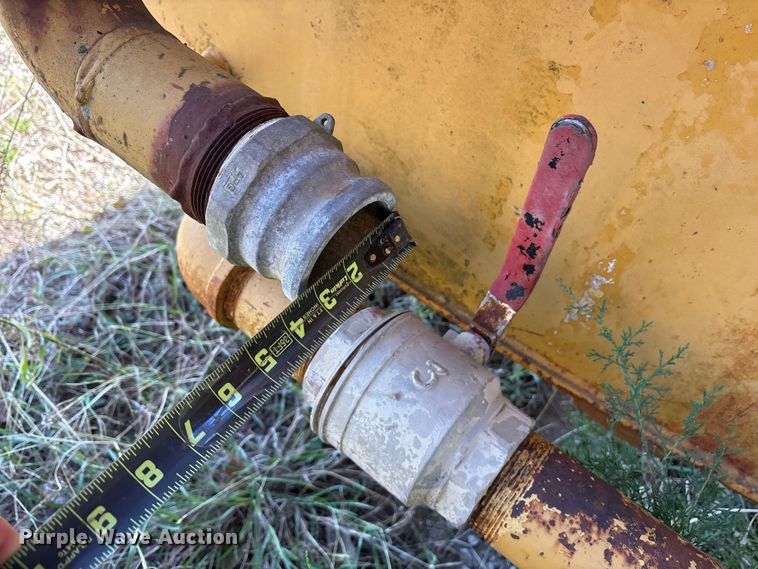 image for item ET7231 Caterpillar 631B water wagon