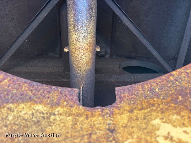 image for item ET7231 Caterpillar 631B water wagon