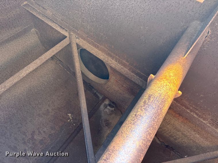 image for item ET7231 Caterpillar 631B water wagon