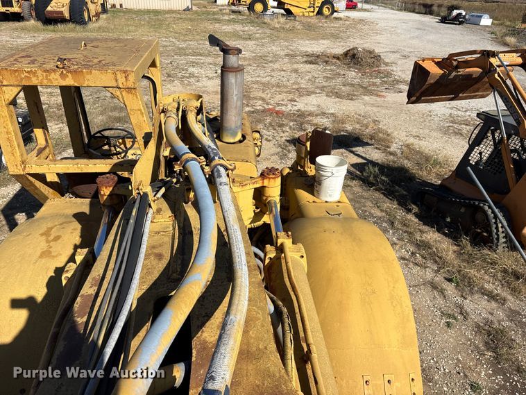 image for item ET7231 Caterpillar 631B water wagon