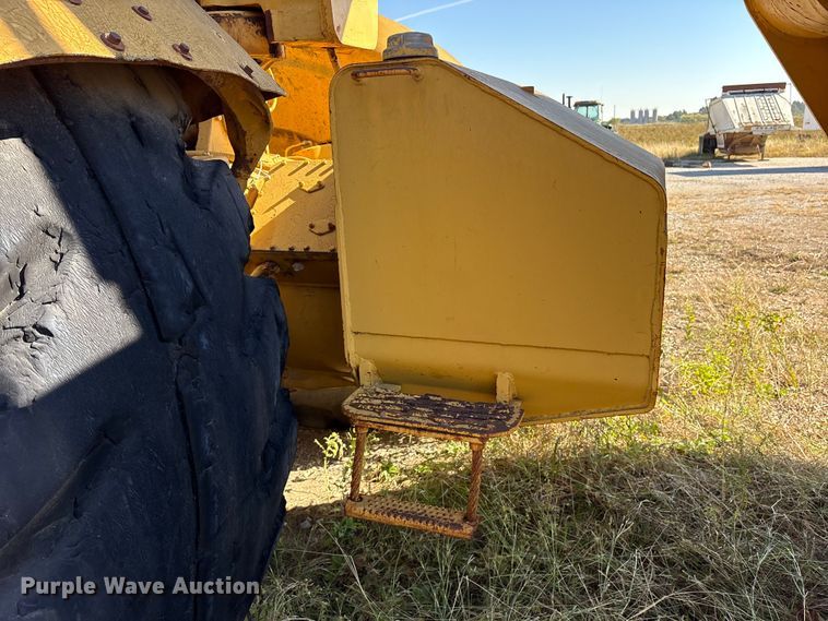 image for item ET7231 Caterpillar 631B water wagon