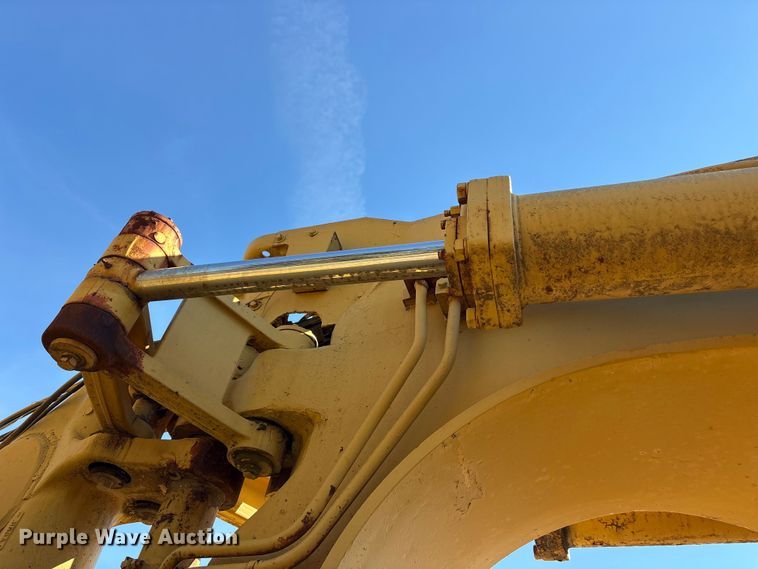 image for item ET7231 Caterpillar 631B water wagon