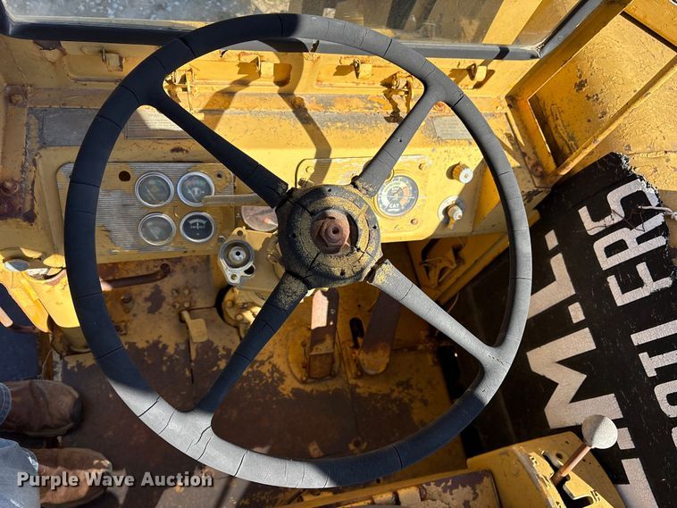 image for item ET7231 Caterpillar 631B water wagon