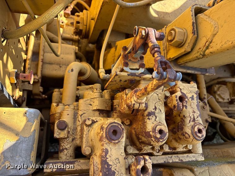 image for item ET7231 Caterpillar 631B water wagon