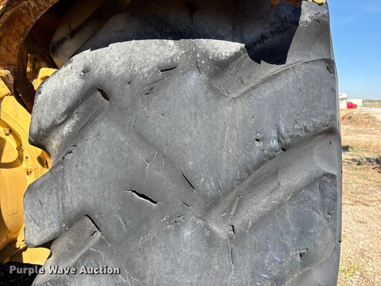 image for item ET7231 Caterpillar 631B water wagon