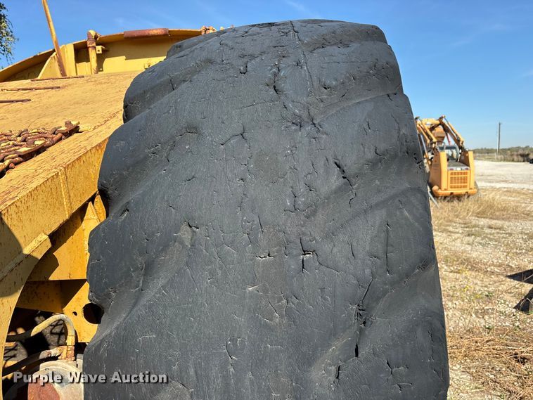 image for item ET7231 Caterpillar 631B water wagon