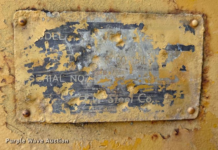 image for item ET7231 Caterpillar 631B water wagon