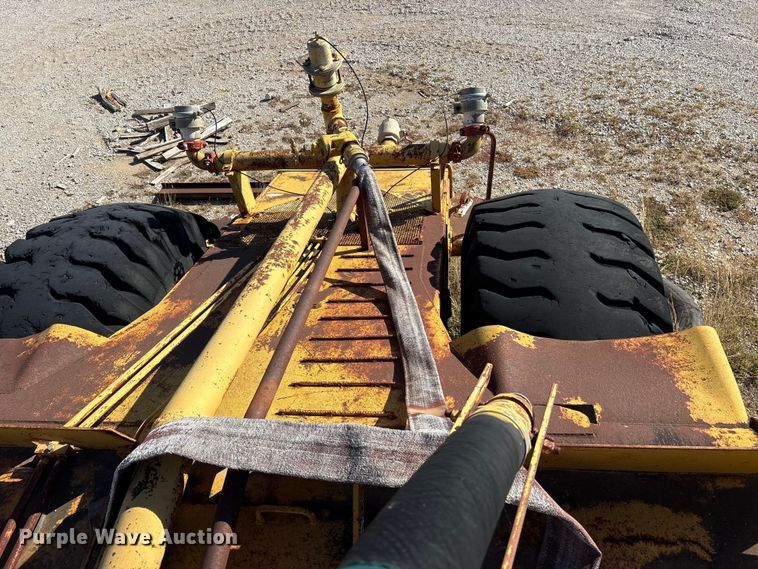 image for item ET7232 Caterpillar 631C conventional scraper 