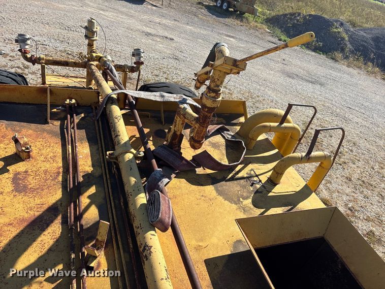 image for item ET7232 Caterpillar 631C conventional scraper 