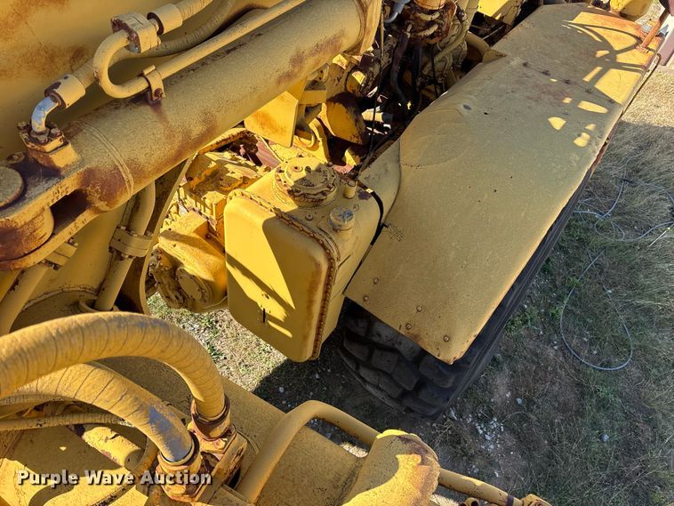 image for item ET7232 Caterpillar 631C conventional scraper 