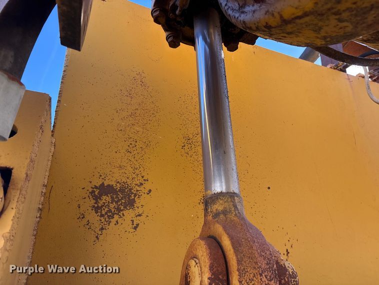 image for item ET7232 Caterpillar 631C conventional scraper 