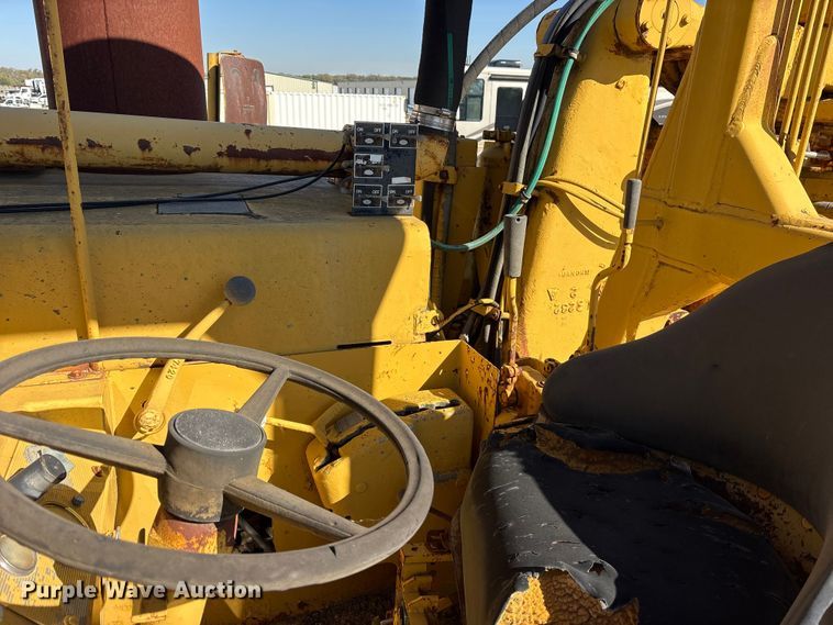 image for item ET7232 Caterpillar 631C conventional scraper 