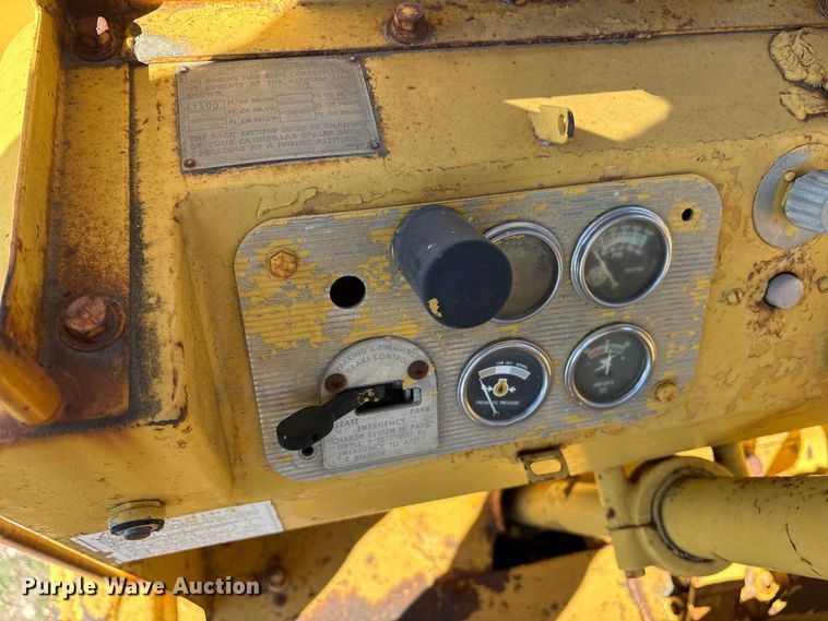 image for item ET7232 Caterpillar 631C conventional scraper 