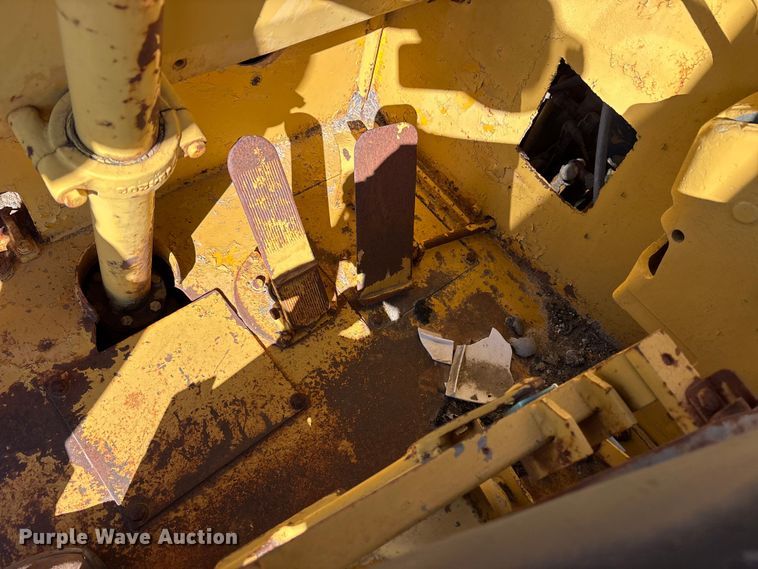 image for item ET7232 Caterpillar 631C conventional scraper 