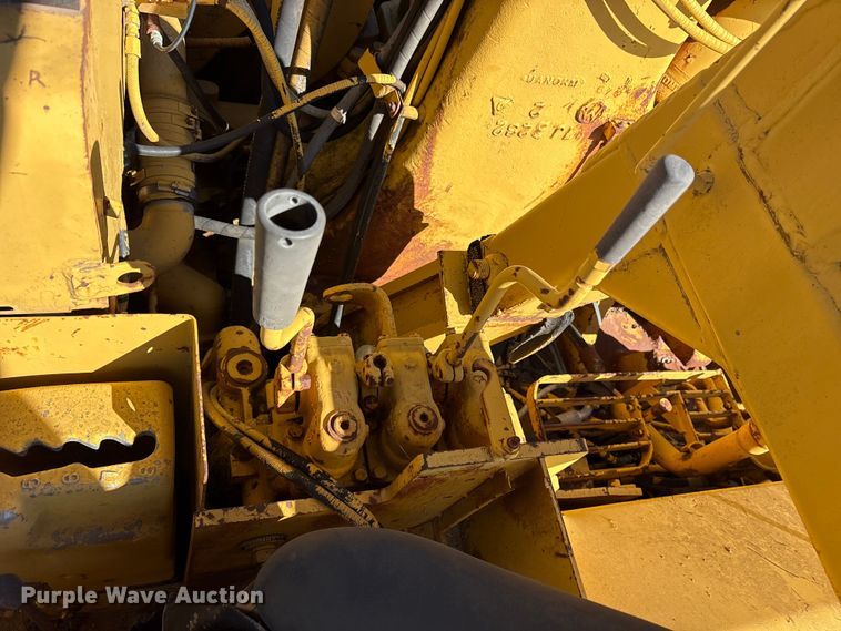 image for item ET7232 Caterpillar 631C conventional scraper 