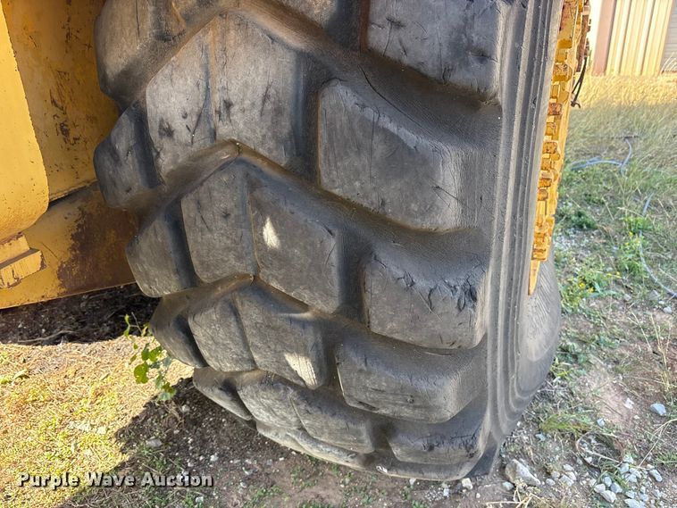 image for item ET7232 Caterpillar 631C conventional scraper 