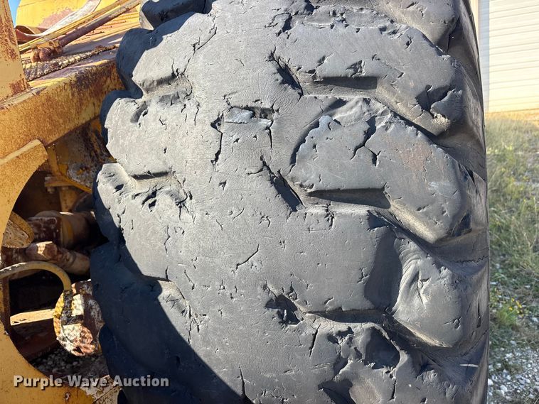 image for item ET7232 Caterpillar 631C conventional scraper 