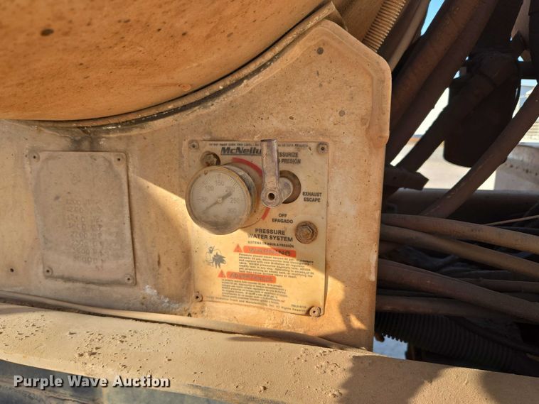 image for item EU3777 2005 Mack CV513 ready mix truck