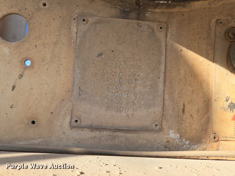 image for item EU3777 2005 Mack CV513 ready mix truck