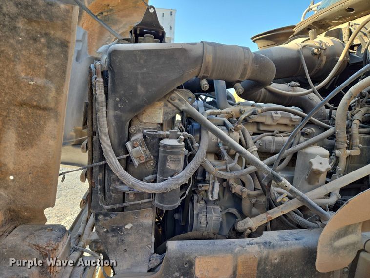 image for item EU3777 2005 Mack CV513 ready mix truck