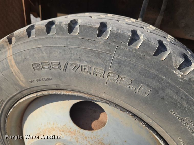 image for item EU3777 2005 Mack CV513 ready mix truck