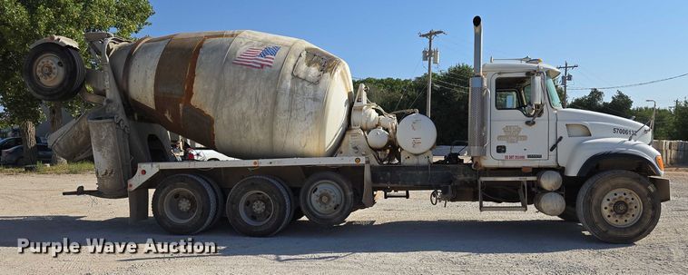 image for item EU3778 2006 Mack CV ready mix truck
