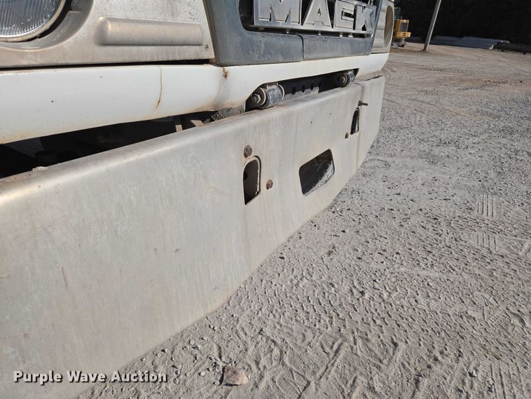 image for item EU3778 2006 Mack CV ready mix truck