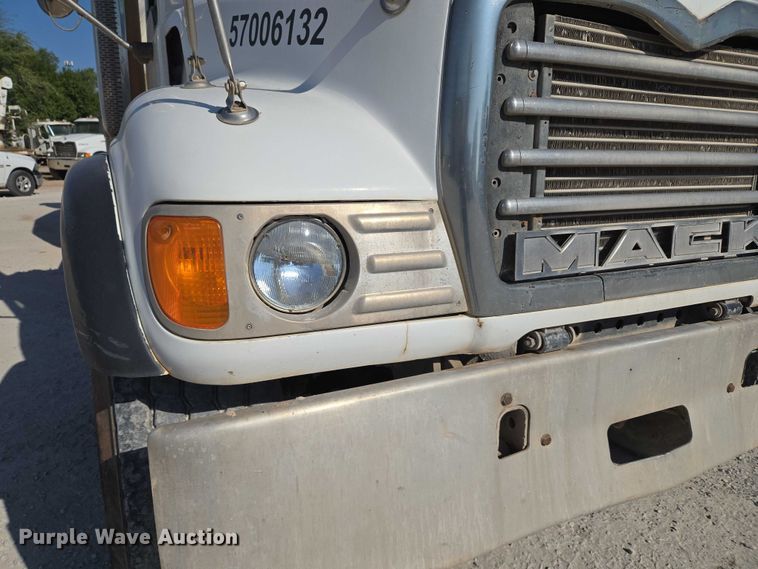 image for item EU3778 2006 Mack CV ready mix truck