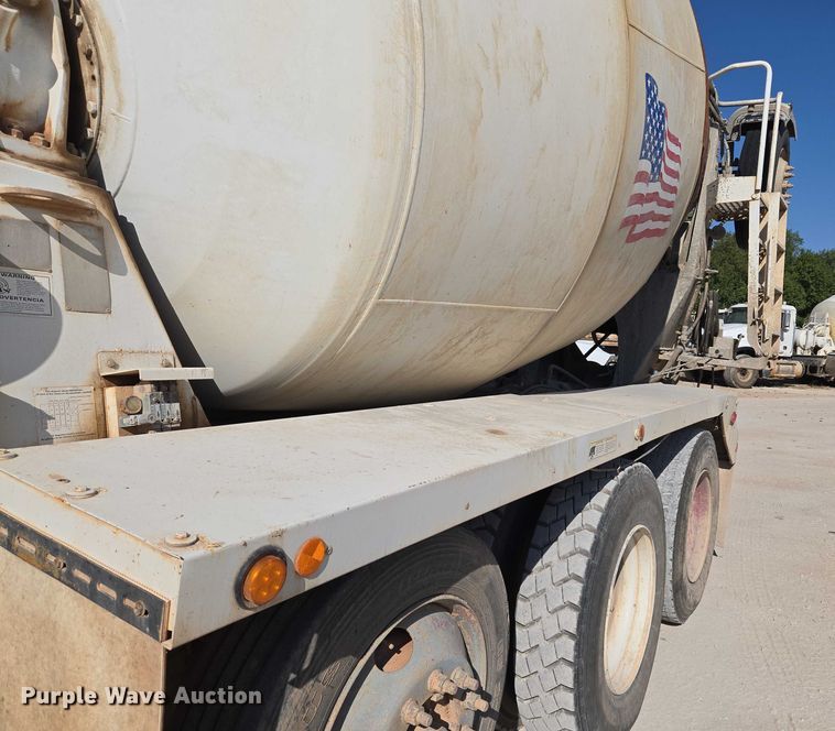 image for item EU3778 2006 Mack CV ready mix truck