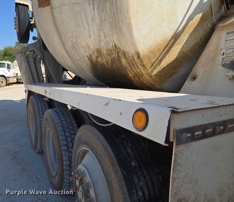 image for item EU3778 2006 Mack CV ready mix truck